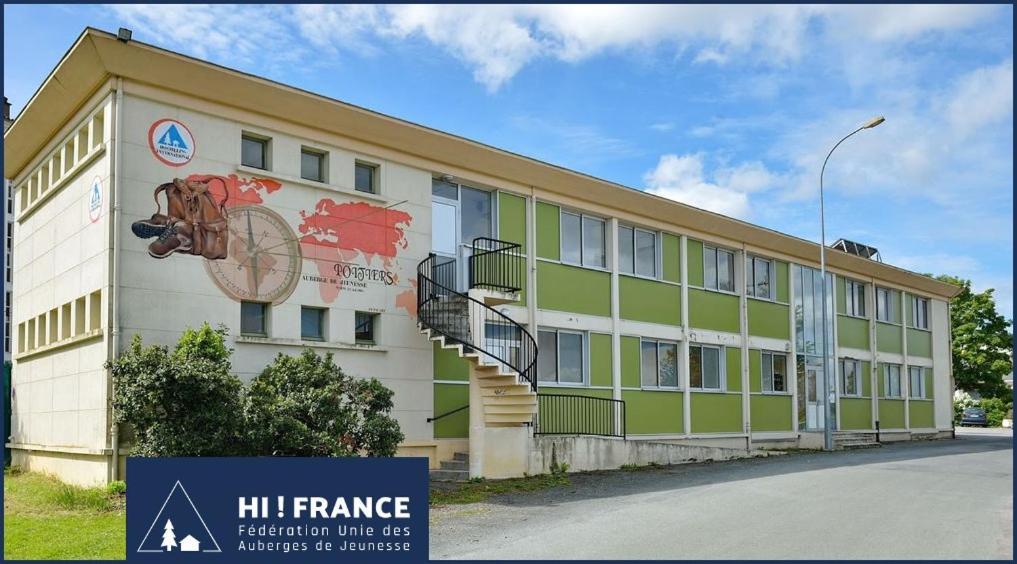 Auberge De Jeunesse Hi Poitiers Exterior photo